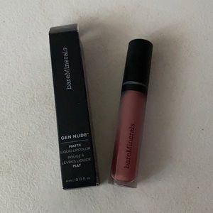 MATTE LIQUID LIPSTICK - Scandal
